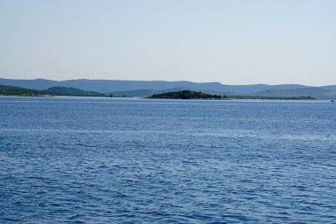 Hırvatistan 'daki Kornati adalarında yeşil manzara