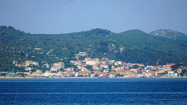 Aldeia Típica Croácia Mar Dia Ensolarado — Fotografia de Stock