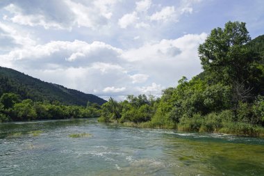 manzaralı yeşil manzara Krka 'da Hırvatça