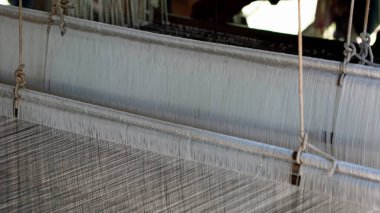 Pnom penh 'deki ipek adasında ipek üretimi