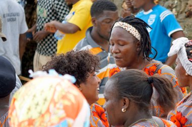 Nungwi, Zanzibar - Ekim 2024: Plajda geleneksel düğün töreni