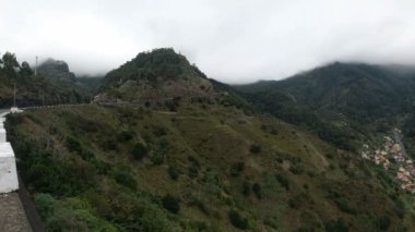 Madeira adasının manzaralı manzarası