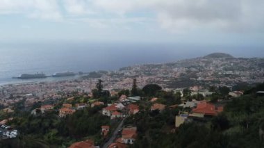 Funchal, Madeira 'da teleferik gezisi.