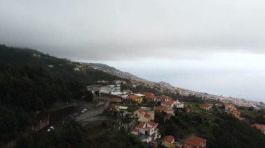 Funchal, Madeira 'da teleferik gezisi.