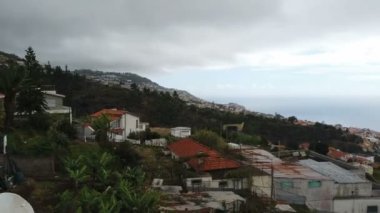 Funchal, Madeira 'da teleferik gezisi.