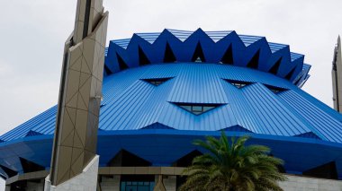 Kral Salman Camii, Maldivler 'de erkek.