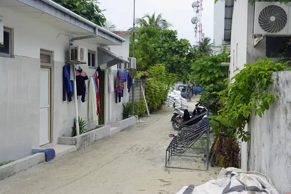 Maafushi, Maldivler - Ocak 2025: Küçük yerel köy 
