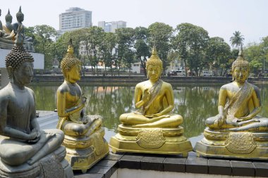 Sri Lanka 'daki Kolombo' daki manzaralı Budist tapınağı.