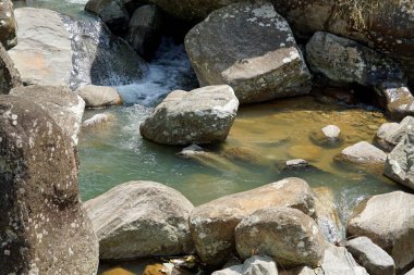 Sri Lanka 'da Ramboda Şelalesi manzarası