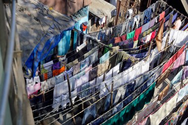 Mumbai, Hindistan 'daki Dhobi ghat gecekondu mahallesinde çamaşırhane.