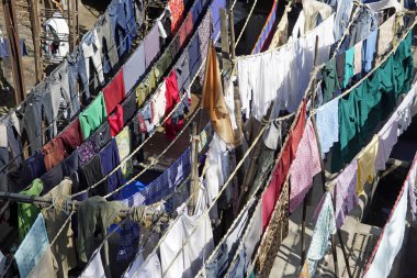 Mumbai, Hindistan 'daki Dhobi ghat gecekondu mahallesinde çamaşırhane.