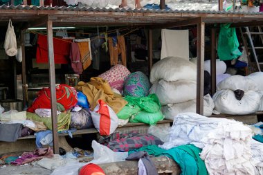 Mumbai, Hindistan 'daki Dhobi ghat gecekondu mahallesinde çamaşırhane.