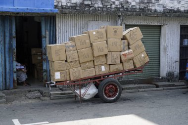 Colombo, Sri Lanka - 11 Şubat 2025: Pettah bölgesinde iyi ulaşım