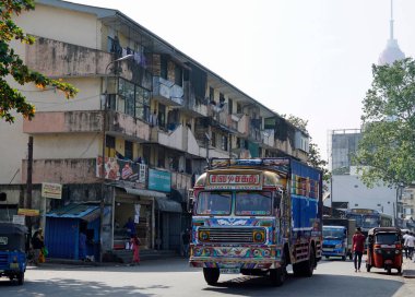 Colombo, Sri Lanka - 10 Şubat 2025: Pettah 'ta işlek caddeler