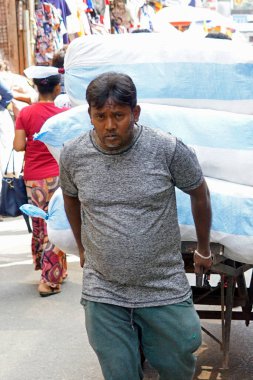 Colombo, Sri Lanka - 11 Şubat 2025: Pettah bölgesinde iyi ulaşım