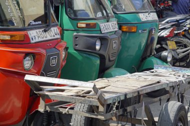 Colombo, Sri Lanka - 10 Şubat 2025: Pettah 'ta işlek caddeler
