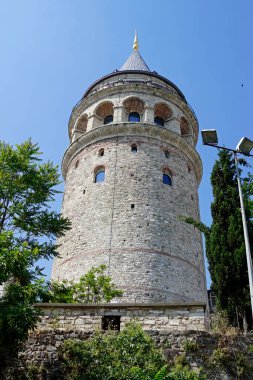İstanbul 'daki manzaralı eski galata kulesi 