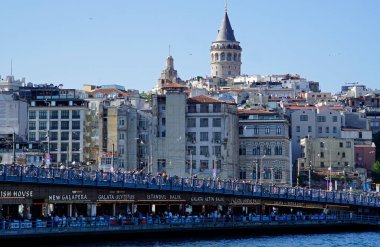 İstanbul, Türkiye - 28 Mayıs 2025: Galata Kulesi manzaralı