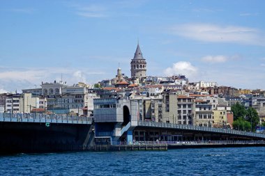 İstanbul, Türkiye - 28 Mayıs 2025: Galata Kulesi manzaralı