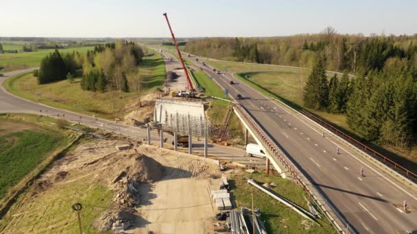 Des Images Drones Montrant Pont Routier Construction Pendant Journée Printemps — Video