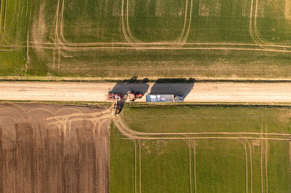 Photographie Par Drone Matériel Agricole Réapprovisionnant Les Semences Dans Les — Photo