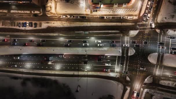 Съемка Беспилотника Высокоинтенсивной Дороги Городе Время Облачного Зимнего Утреннего Пика — стоковое видео