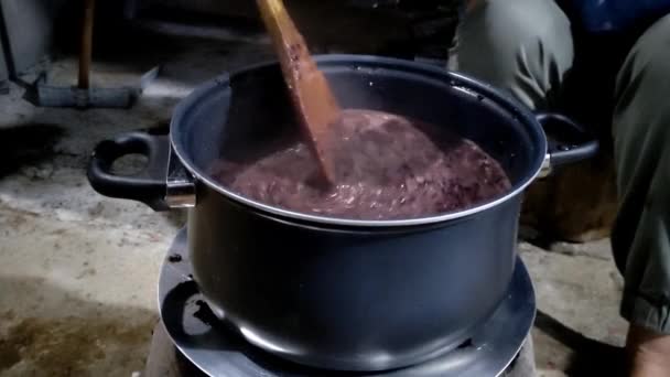 Mengaduk Madu Mongso Makanan Tradisional Dari Jawa Indonesia — Stok Video