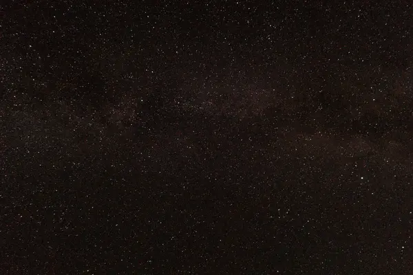 Gece gökyüzündeki samanyolu