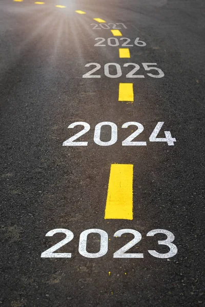 2023 2024 2025 2026 2027 Road 5年规划业务概念和创业开始取得成功的想法 免版税图库图片
