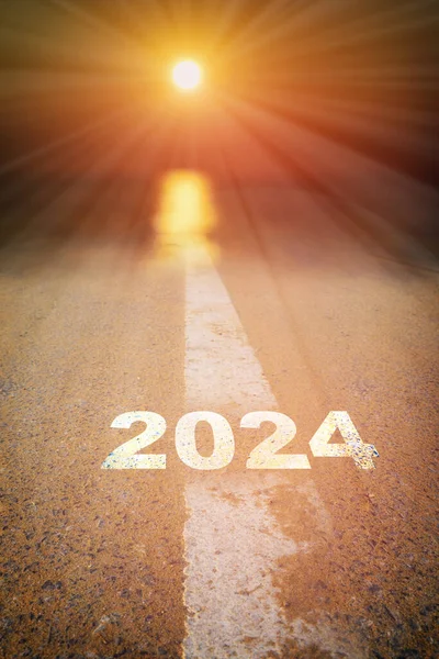 2024 Superfície Estrada Com Linha Marcação Branca Que Conduz Luz — Fotografia de Stock