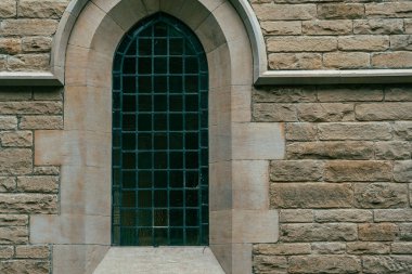 İngiltere 'deki eski binanın ayrıntılı görünümünü kapat