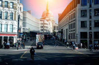 Londra 'da Yoğun Sokak Görünümü