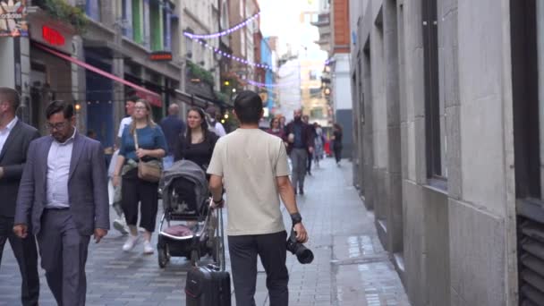 Londres Reino Unido Octubre 2023 Gente Cámara Lenta Caminando Por — Vídeos de Stock