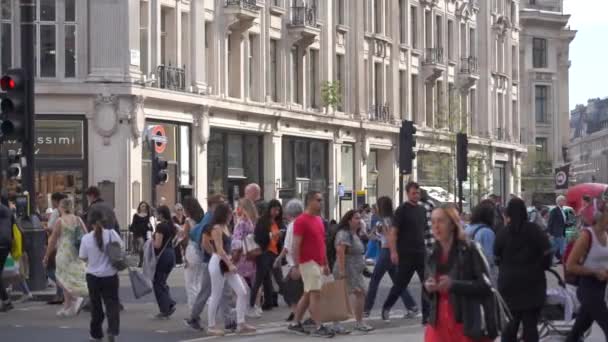 London Oktober 2023 Slow Motion Mensen Lopen Oxford Circus Straat — Stockvideo