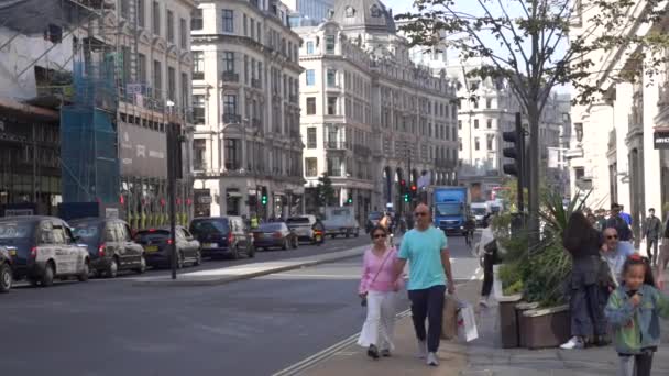 Λονδίνο Ηνωμένο Βασίλειο Οκτωβρίου 2023 Αργή Κίνηση Άνθρωποι Περπατούν Στην — Αρχείο Βίντεο