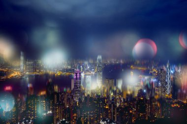 Hong Kong City gece görünümü arka plan ile Soyut bokeh ışık; Çift Pozlama