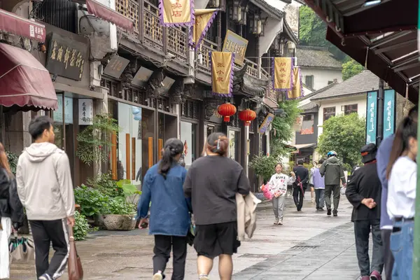 stock image Hangzhou , China, May 12, 2024: People walking at the Qing Hefang Street. This is a famous tourist attraction in Hangzhou, China