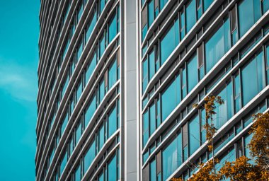 İş bölgesinde modern finans binaları; Mimari Geçmişler