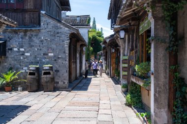 Wuzhen, Hangzhou, Çin, 29 Mayıs 2024: Wuzhen Antik Su Kenti, Çin 'in en ünlü tarihi ve kültürel şehirlerinden biridir.