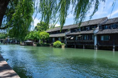 Wuzhen, Hangzhou, Çin, 29 Mayıs 2024: Wuzhen Antik Su Kenti, Çin 'in en ünlü tarihi ve kültürel şehirlerinden biridir.