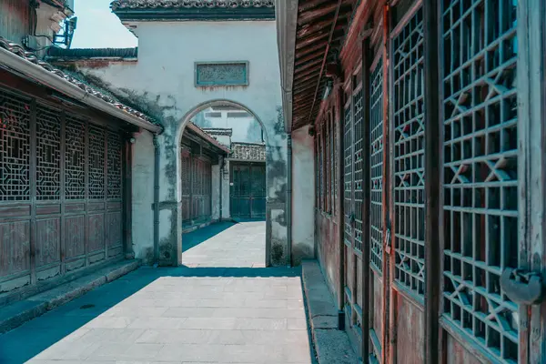 Güzel bir tarihi Çin su kasabası.