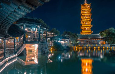 Gece vakti Çin 'in güzel tarihi su kasabası