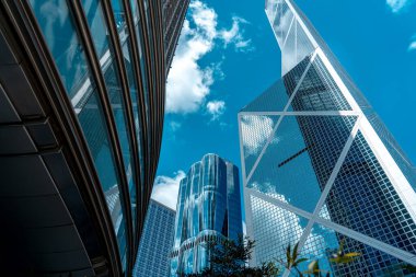 Hong Kong 'daki modern finansal gökdelenler