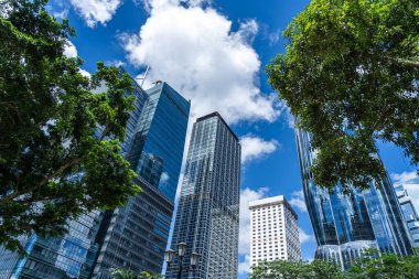 Hong Kong 'daki modern finansal gökdelenler