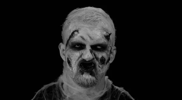 Homem Sinistro Com Horrível Assustador Maquiagem Zumbi Halloween Convulsões Fazendo — Fotografia de Stock
