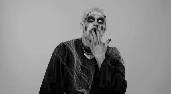 Mój Boże Wow Straszny Człowiek Zombie Halloween Krwawy Makijaż Rannych — Zdjęcie stockowe