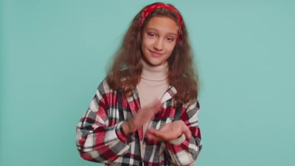 Dobra Robota Dobra Robota Młody Nastolatek Dziecko Dziewczynka Pokazuje Kciuki — Wideo stockowe