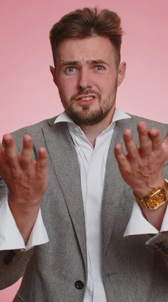Porquê Homem Negócios Irritado Sincero Que Levanta Mãos Expressão Indignada — Fotografia de Stock