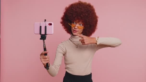 Junge Teenager Kind Mädchen Kind Blogger Selfie Auf Smartphone Selfie — Stockvideo