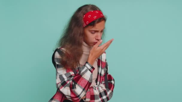Egészségtelen Beteg Fiatal Tinédzser Lány Gyerek Éves Köhögés Eltakarja Száját — Stock videók